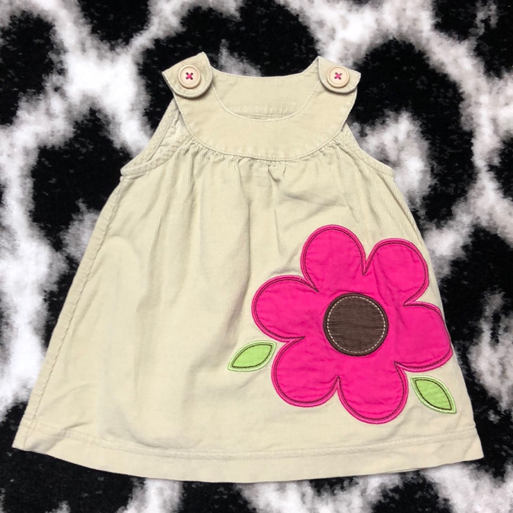 Carter’s 3 months Corduroy Flower Dress 🌺